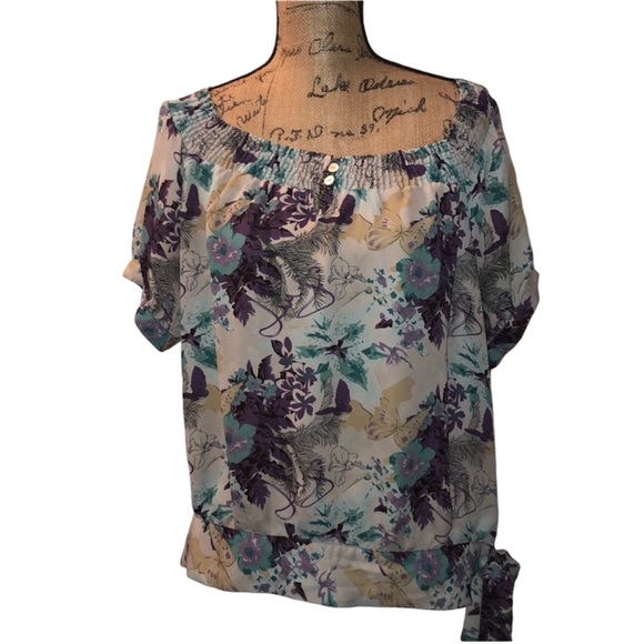 Agora Tie Waist Floral Tops Bundle of 2 - Picture 2 of 16